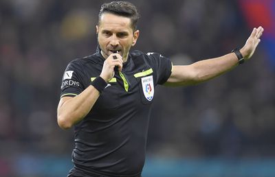 Sebastian Colţescu arbitrează FCSB – CFR Cluj