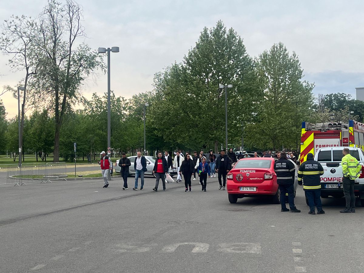 Imagini dinainte de FCSB - Rapid