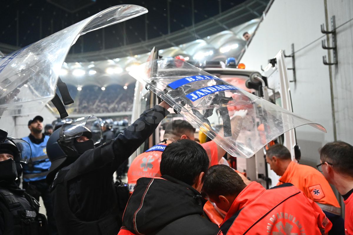 Scene revoltătoare pe Arena Națională » Jandarmii, nevoiți să intervină cu scuturile în momentul accidentării lui Hromada