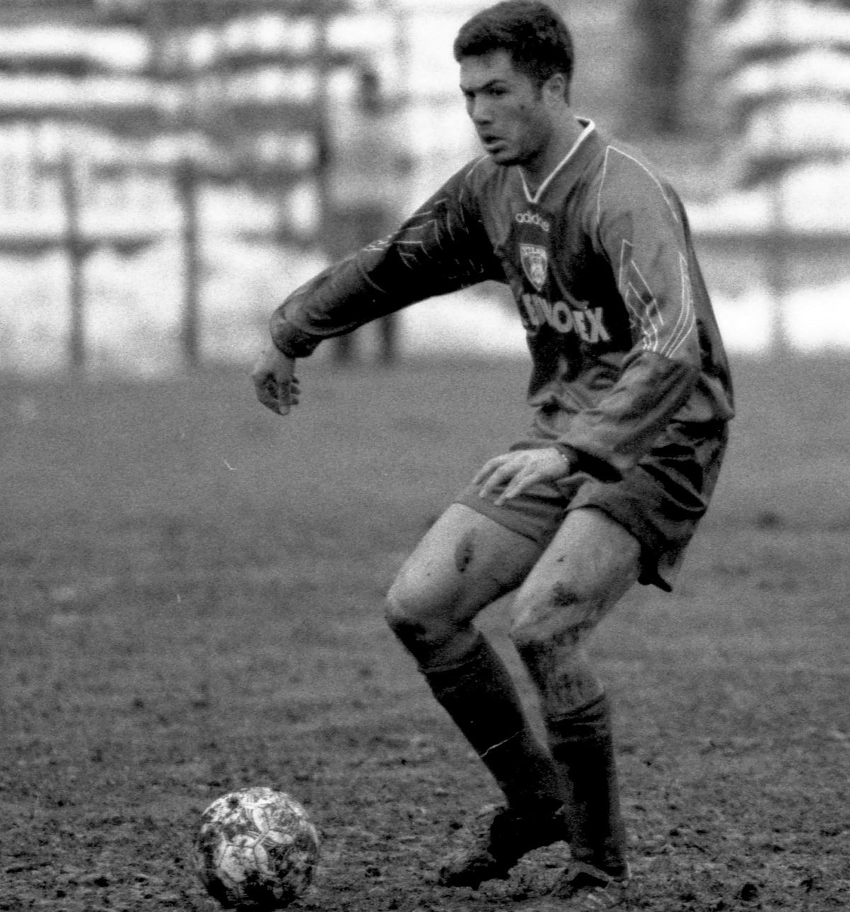 Cobra #50 » Geniul rebel Adrian Ilie a împlinit 50 de ani. Fotografii spectaculoase, dezvăluiri și regrete: „Publicul mă venera... E cea mai mare greșeală a carierei mele”