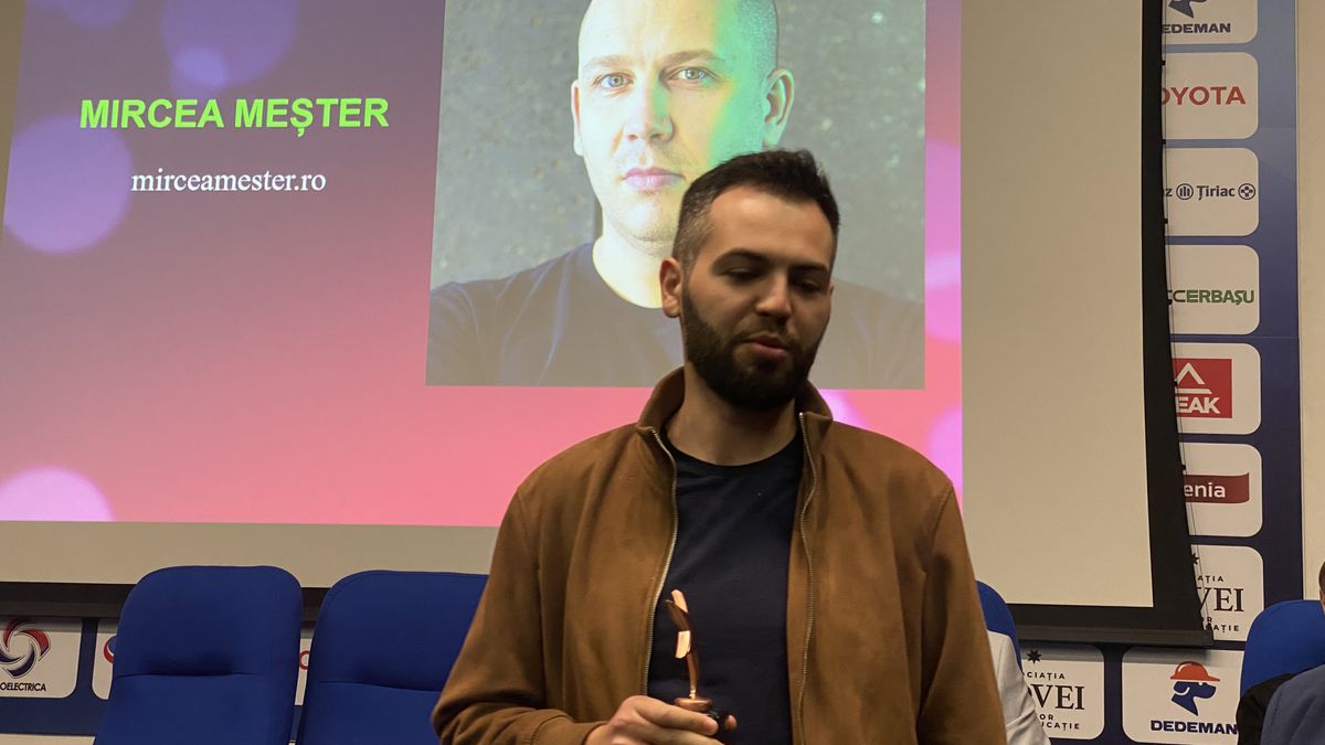 Premiile Gazetăriei Sportive 2023 » Alexandru Barbu, realizatorul emisiunii GSP Live și reporter special al Gazetei, a primit trofeul pentru cel mai bun tânăr jurnalist al anului