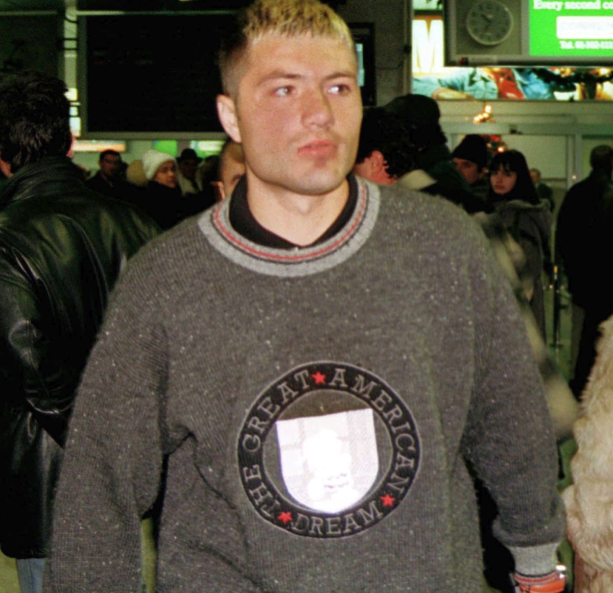 Cobra #50 » Geniul rebel Adrian Ilie a împlinit 50 de ani. Fotografii spectaculoase, dezvăluiri și regrete: „Publicul mă venera... E cea mai mare greșeală a carierei mele”