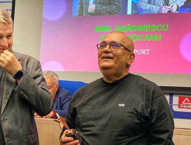 Atacă violent comentariul TV de la Turcia - România: „Două țațe, doi moșnegi ramoliți! Grădinescu ar trebui să iasă la pensie, e dezagreabil! Ați văzut ideea lor șocantă?!”