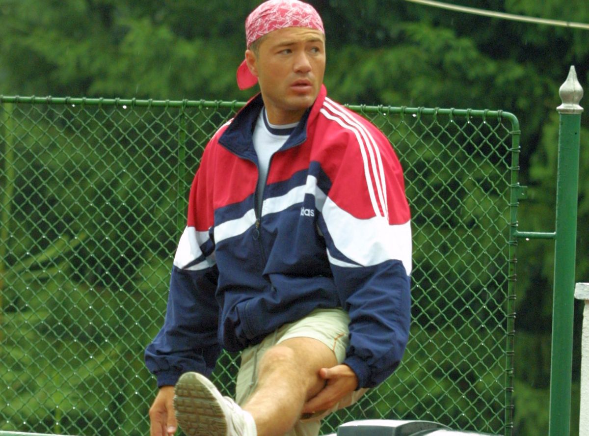 Cobra #50 » Geniul rebel Adrian Ilie a împlinit 50 de ani. Fotografii spectaculoase, dezvăluiri și regrete: „Publicul mă venera... E cea mai mare greșeală a carierei mele”