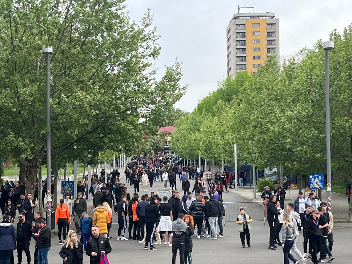 Imagini dinainte de FCSB - Rapid