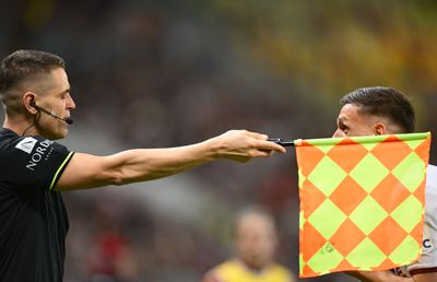 Gol anulat la FCSB - Rapid » Primul verdict al specialistului consultat de GSP