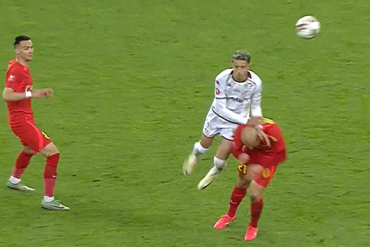 Vis spulberat? » Vlad Chiricheș s-a accidentat în FCSB - Rapid
