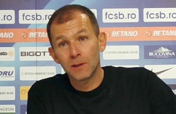 Discursul serii! Lecția lui Bogdan Lobonț în conferință, în timp ce patronul Șucu făcea praf arbitrajul: „Vă rog din suflet! Măi băieți...!”