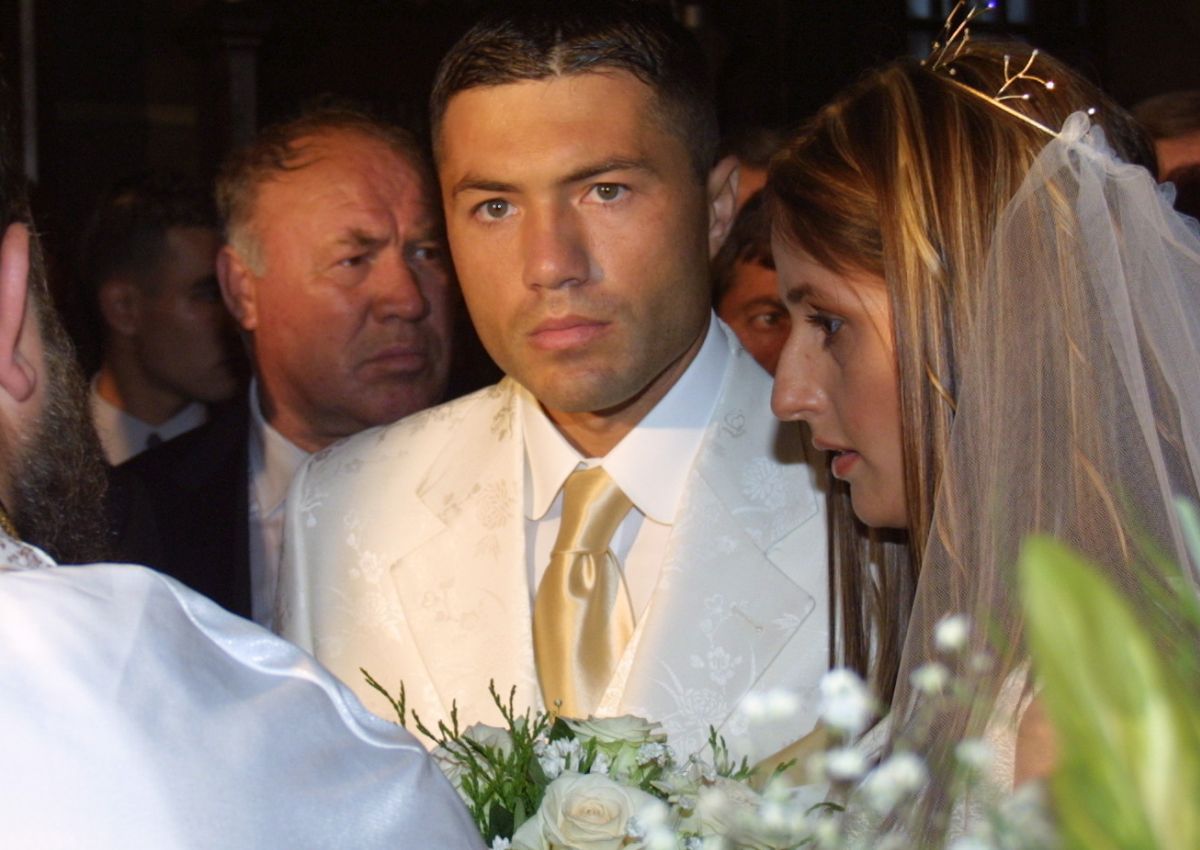 Cobra #50 » Geniul rebel Adrian Ilie a împlinit 50 de ani. Fotografii spectaculoase, dezvăluiri și regrete: „Publicul mă venera... E cea mai mare greșeală a carierei mele”