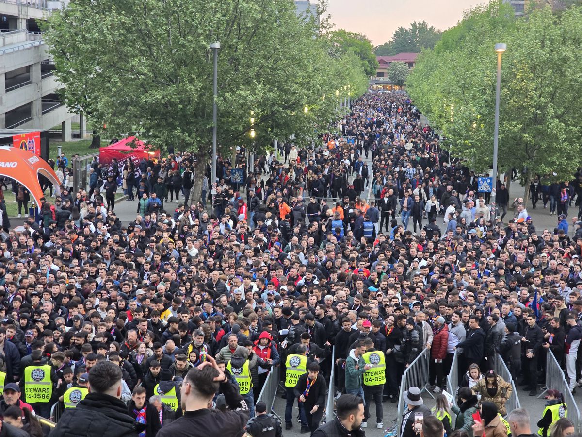 Imagini dinainte de FCSB - Rapid