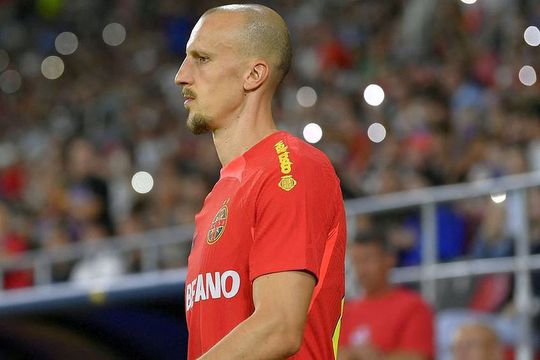 Vlad Chiricheș, 35 de ani, tocmai s-a operat la cot