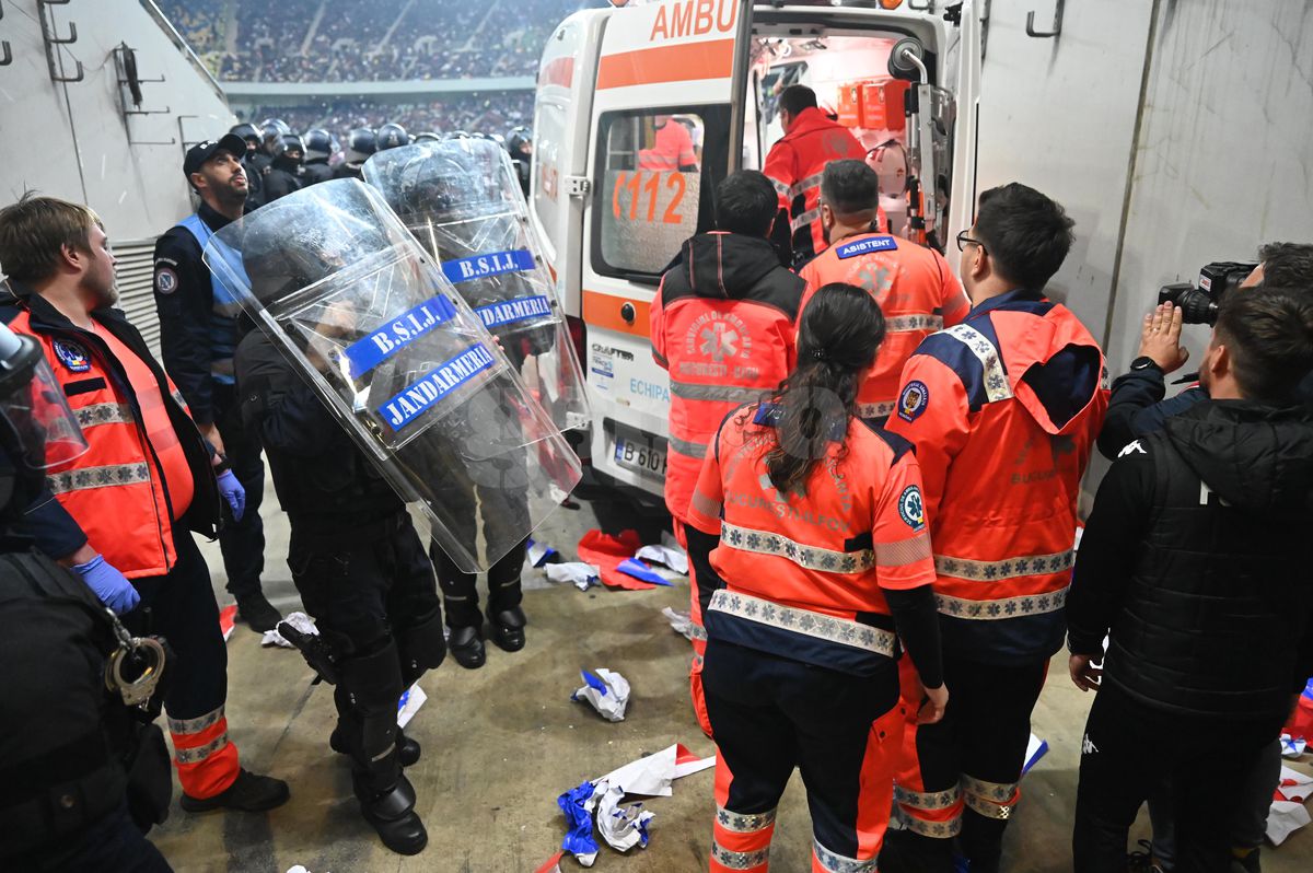 Scene revoltătoare pe Arena Națională » Jandarmii, nevoiți să intervină cu scuturile în momentul accidentării lui Hromada