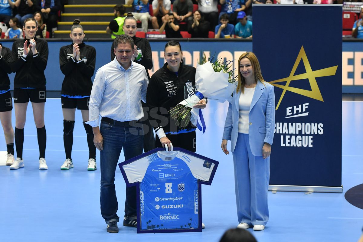 Final dramatic în CSM București - Esbjerg » Revenire fantastică în repriza a doua într-un meci special pentru Cristina Neagu