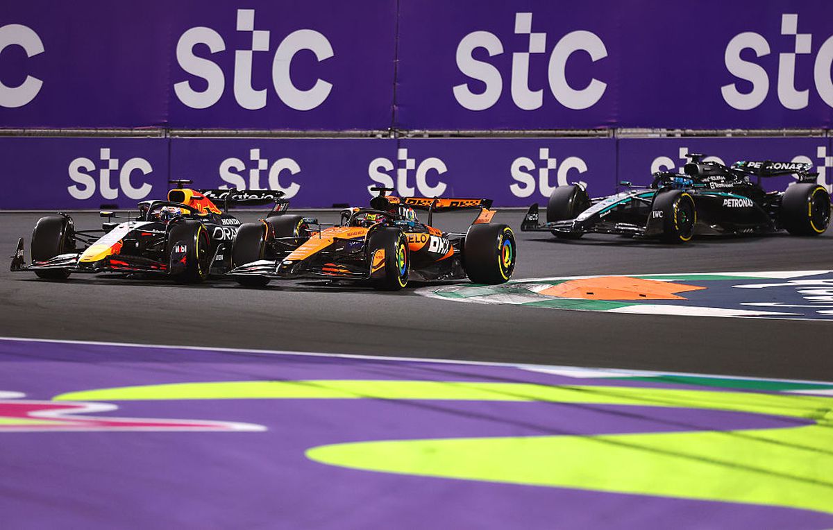 După ce a pierdut victoria în Arabia Saudită, Verstappen a rostit doar 46 cuvinte după cursă: „Voi fi scurt!”