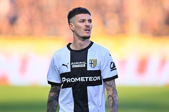 Dennis Man, la un pas de transferul carierei. Foto: Imago
