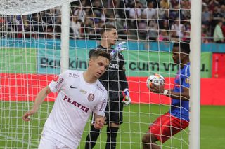 Ce paradox pentru Dan Petrescu! Capitolul la care CFR Cluj este ULTIMA dintre echipele din play-off