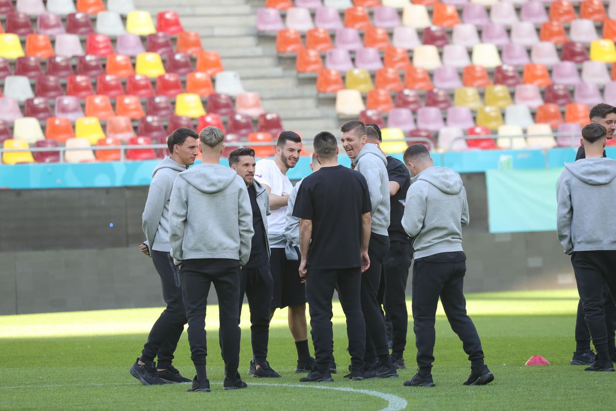Imagini de la încălzire înainte de FCSB - CFR Cluj