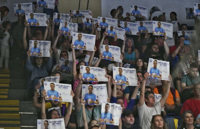 Cu 4 ore înaintea derby-ului cu CFR Cluj, căpitanul celor de la FCSB a devenit ultras la CSM București - Esbjerg