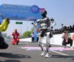 Primul semimaraton cu roboți umanoizi disputat în China, la Beijing Foto: Imago Images