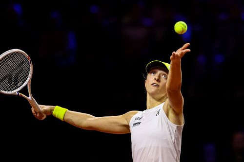 Iga Swiatek la serviciu Foto: Imago Images