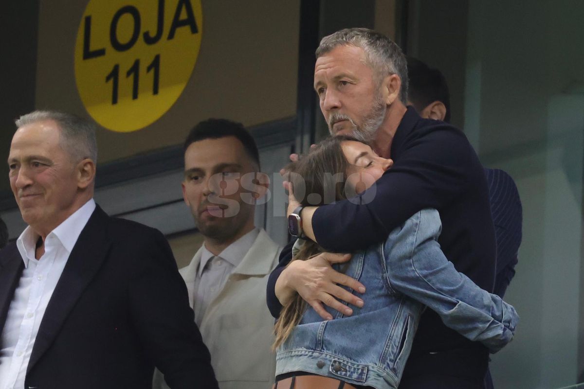 Numărul oficial de spectatori prezenți la FCSB - CFR Cluj » Cine a atras privirile pe Arena Națională: o prezență nelipsită și un „maratonist” al zilei