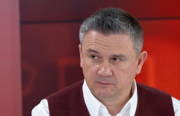 „Un bufon, un măscărici!” » Balaj nu s-a abținut în ziua de Paști: „A mâncat o pâine la CFR”