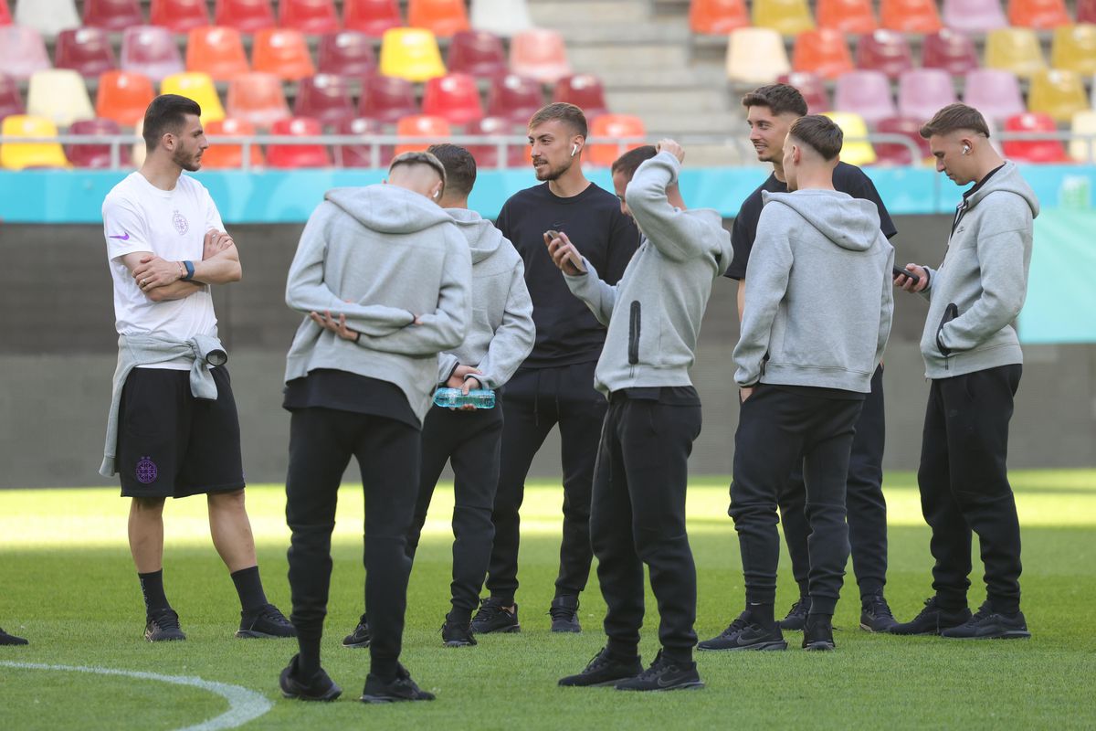 Imagini de la încălzire înainte de FCSB - CFR Cluj