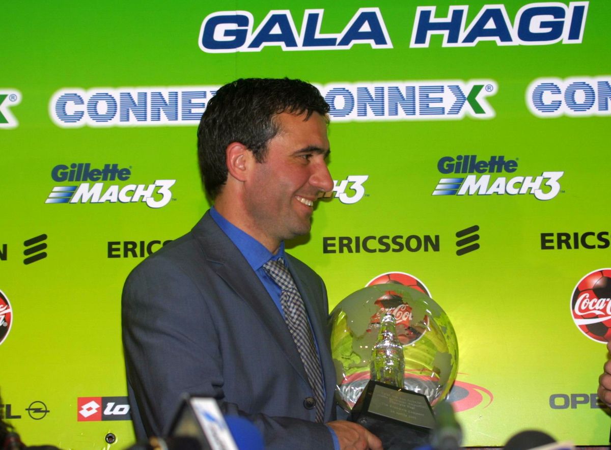 Gică Hagi, selecționer în 2001 - imagini cu „Regele” dintr-o epocă dispărută astăzi