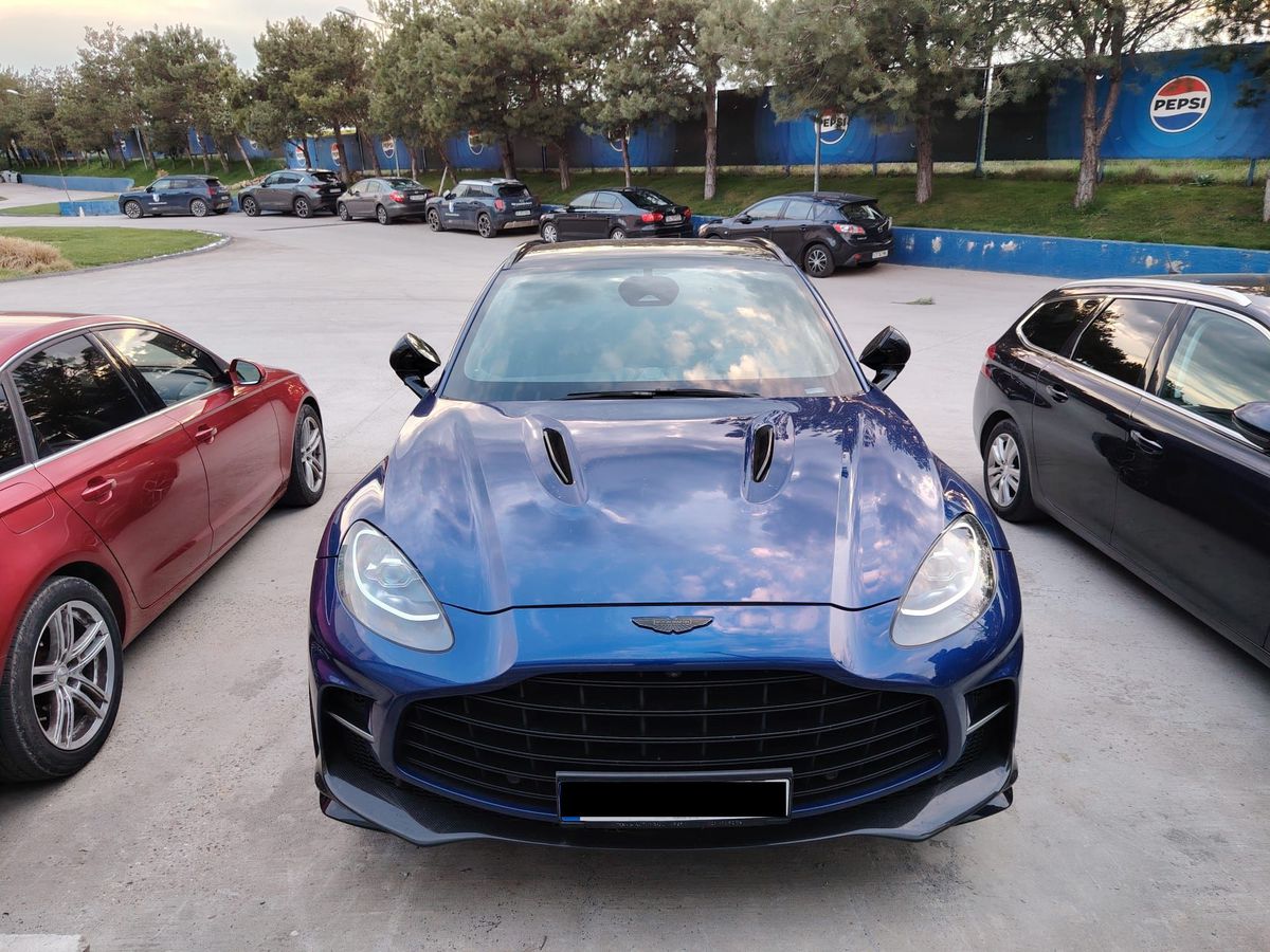 Denis Alibec, o nouă achiziție de lux! A apărut la Farul - FCSB cu o „bestie” de peste 200.000 de euro