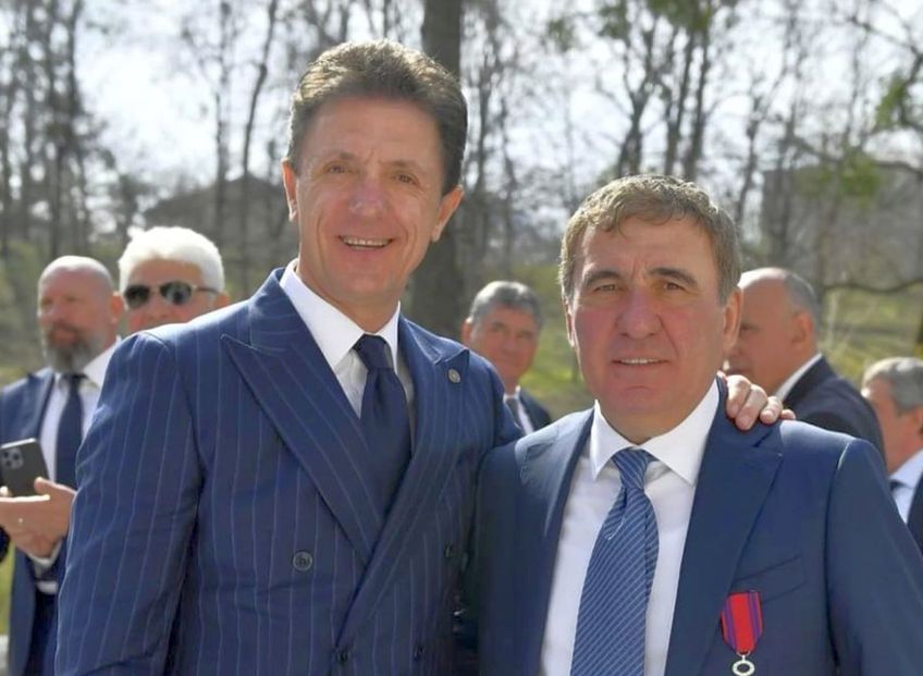 Prima reacție a lui Gică Popescu, după ce Gheorghe Hagi a devenit selecționerul României // foto: Facebook