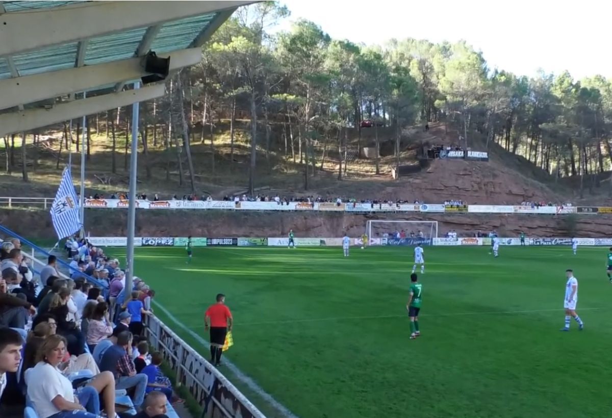 Stadionul „ascuns” în munți a devenit destinație turistică