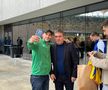 Cine e fostul fotbalist care s-a pozat cu Gică Hagi la evenimentul FRF de astăzi: au intrat în vestiarul Stelei în aceeași zi
