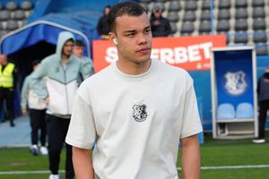 Farul - FCSB, Stoican debutează împotriva lui Rădoi » Echipele de start: Chiricheș și Târnovanu, din nou TITULARI!