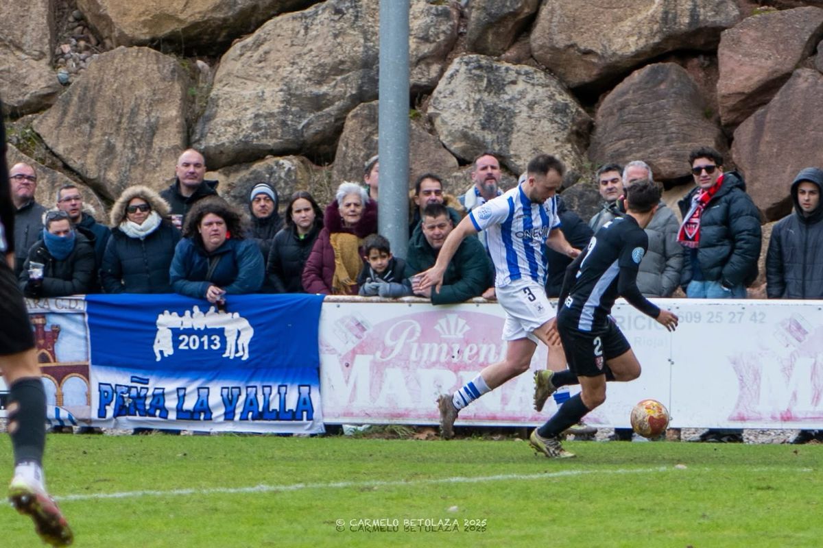 Stadionul „ascuns” în munți a devenit destinație turistică
