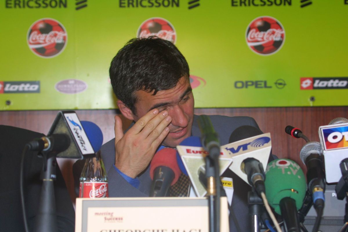 Gică Hagi, selecționer în 2001 - imagini cu „Regele” dintr-o epocă dispărută astăzi