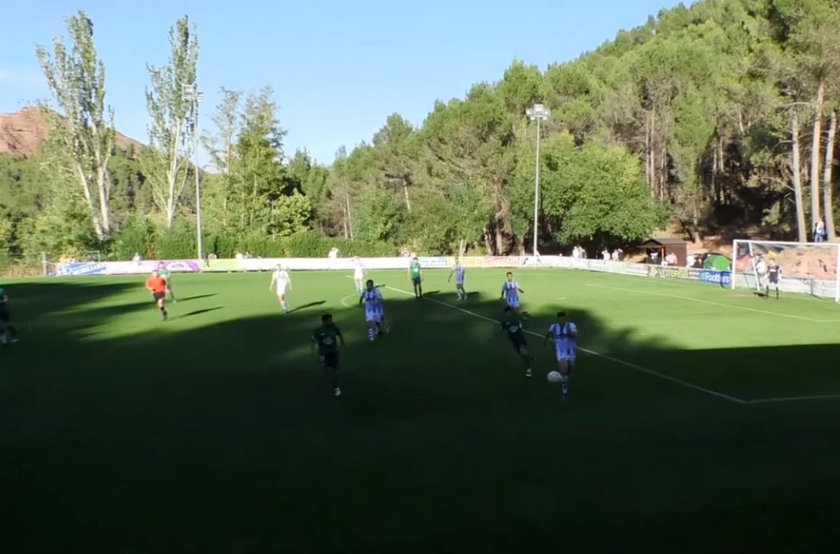 Stadionul „ascuns” în munți a devenit destinație turistică