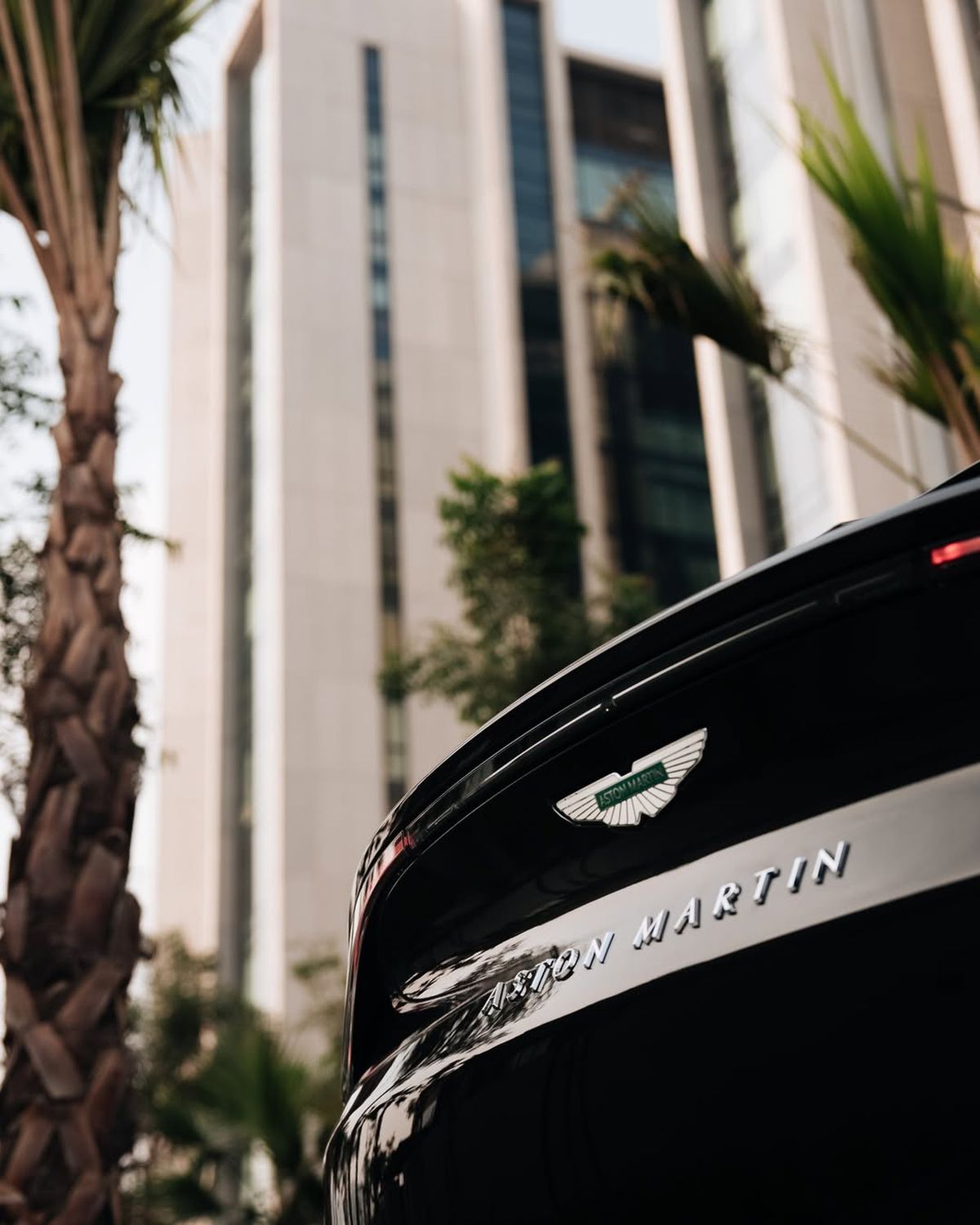 Denis Alibec, o nouă achiziție de lux! A apărut la Farul - FCSB cu o „bestie” de peste 200.000 de euro