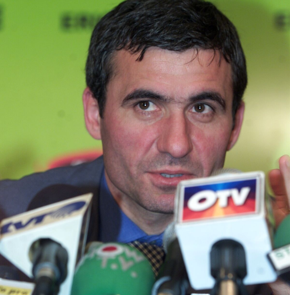 Gică Hagi, selecționer în 2001 - imagini cu „Regele” dintr-o epocă dispărută astăzi