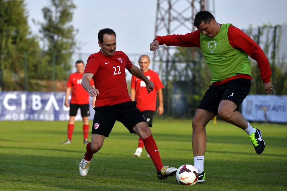 DINAMO. EXCLUSIV Scene comice la Săftica: „Trebuia să jucăm cât avea poftă Negoiță. Iar el avea poftă câte 3 ore”