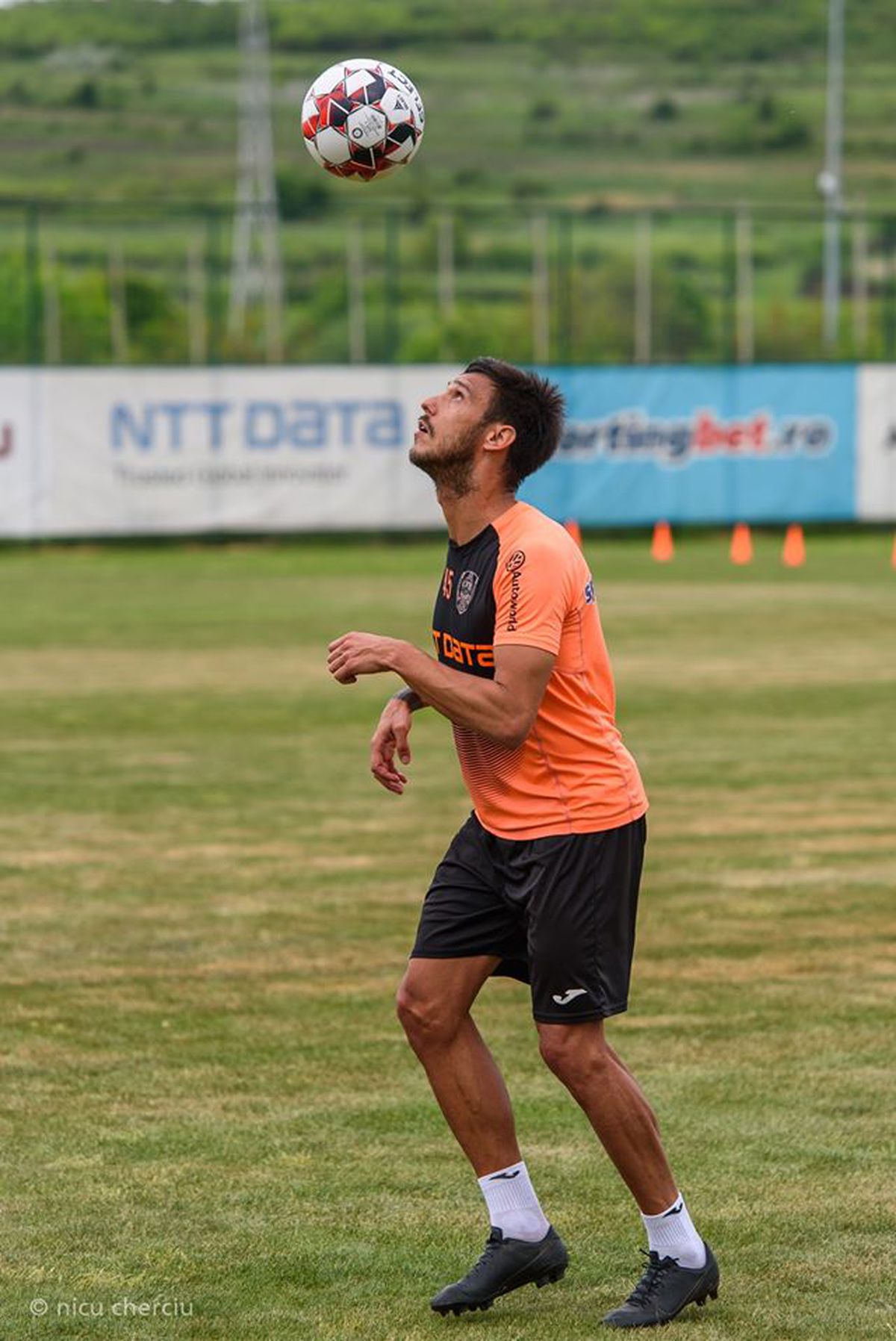 Part-time la CFR Cluj: campioana e în pericol să piardă doi titulari în play-off!