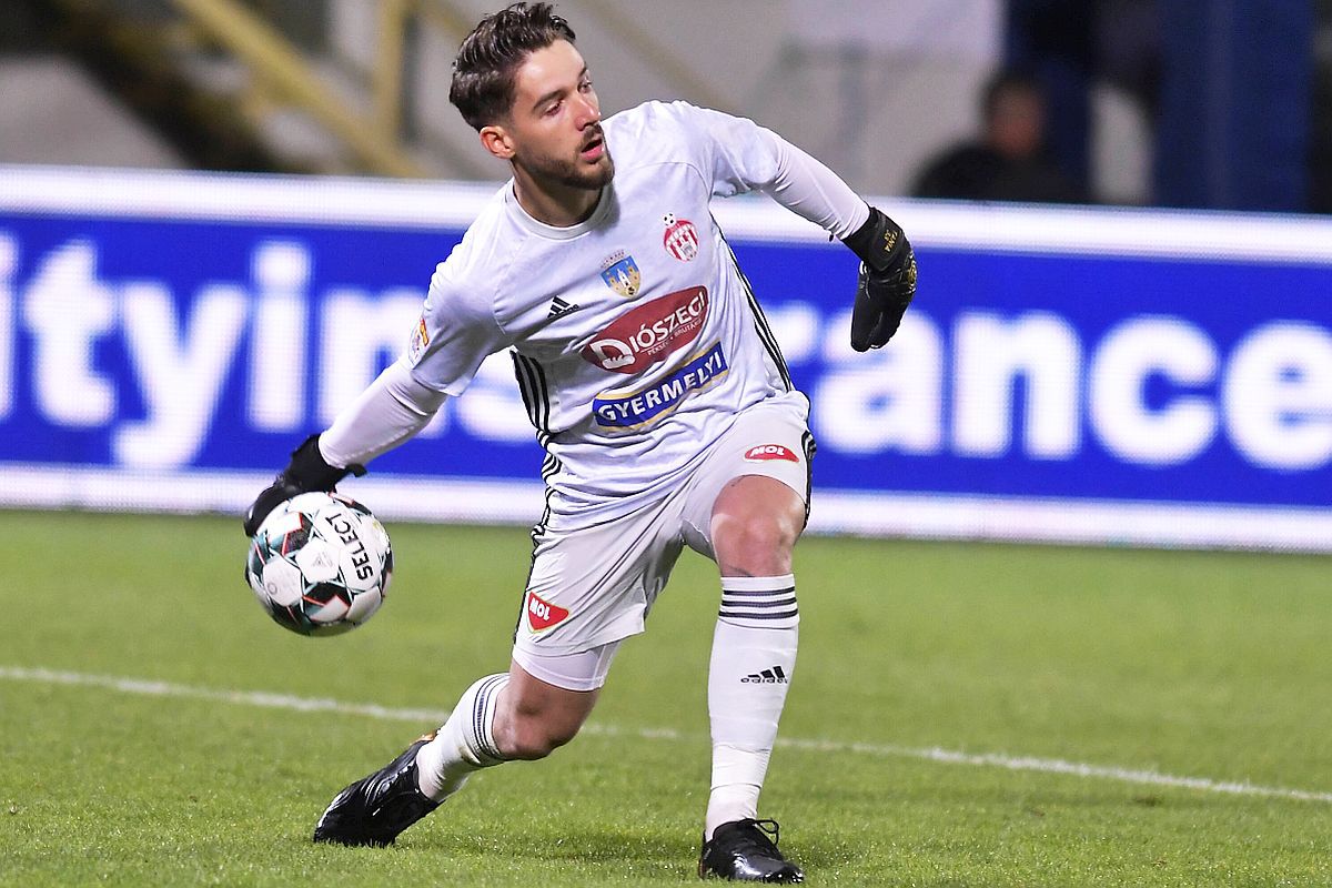 Așteaptă convocarea, dar o merită? Ce spun cifrele despre Niczuly, portarul care a avertizat că ar juca pentru Ungaria + Opinia lui Duckadam: „E foarte bun, dar...”