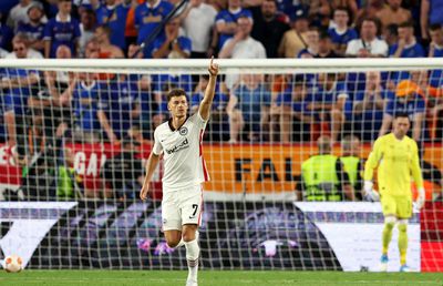 Cine e fotbalistul cu origini românești din echipa lui Eintracht Frankfurt » A înscris în finala Europa League și mărturisește: „Am izbucnit în lacrimi imediat”