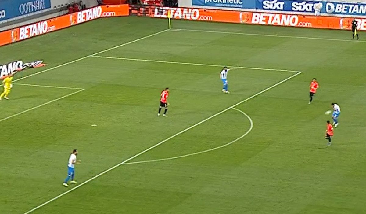 Gafă comică la golul marcat de Jefte în poarta lui CSU Craiova » Nistor, „vânat” de Marius Constantin