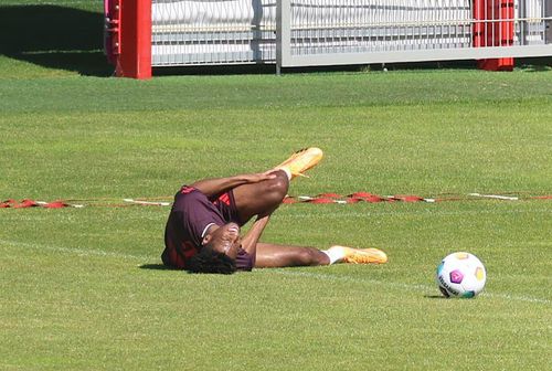 Kingsley Coman acuză dureri puternice la genunchi / foto: Bild
