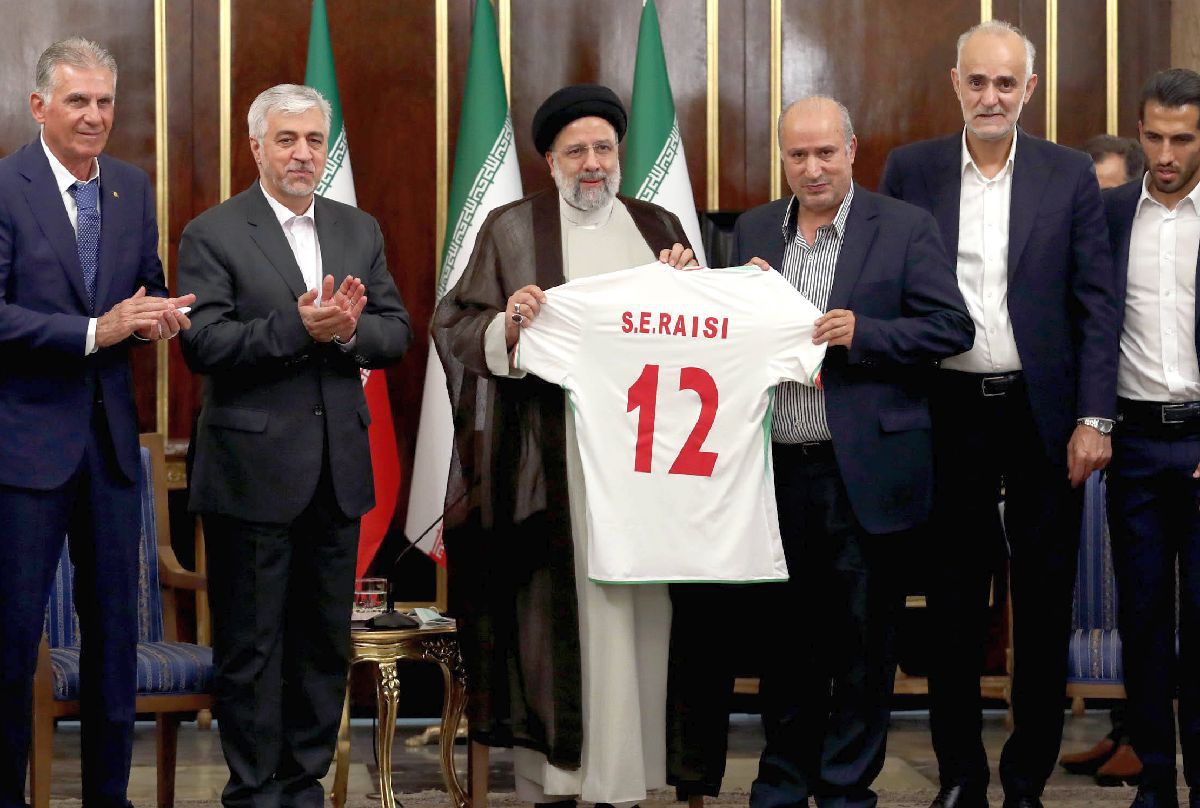 Întâlnirea Ebrahim Raisi - Gianni Infantino: business sau „sportswashing”?