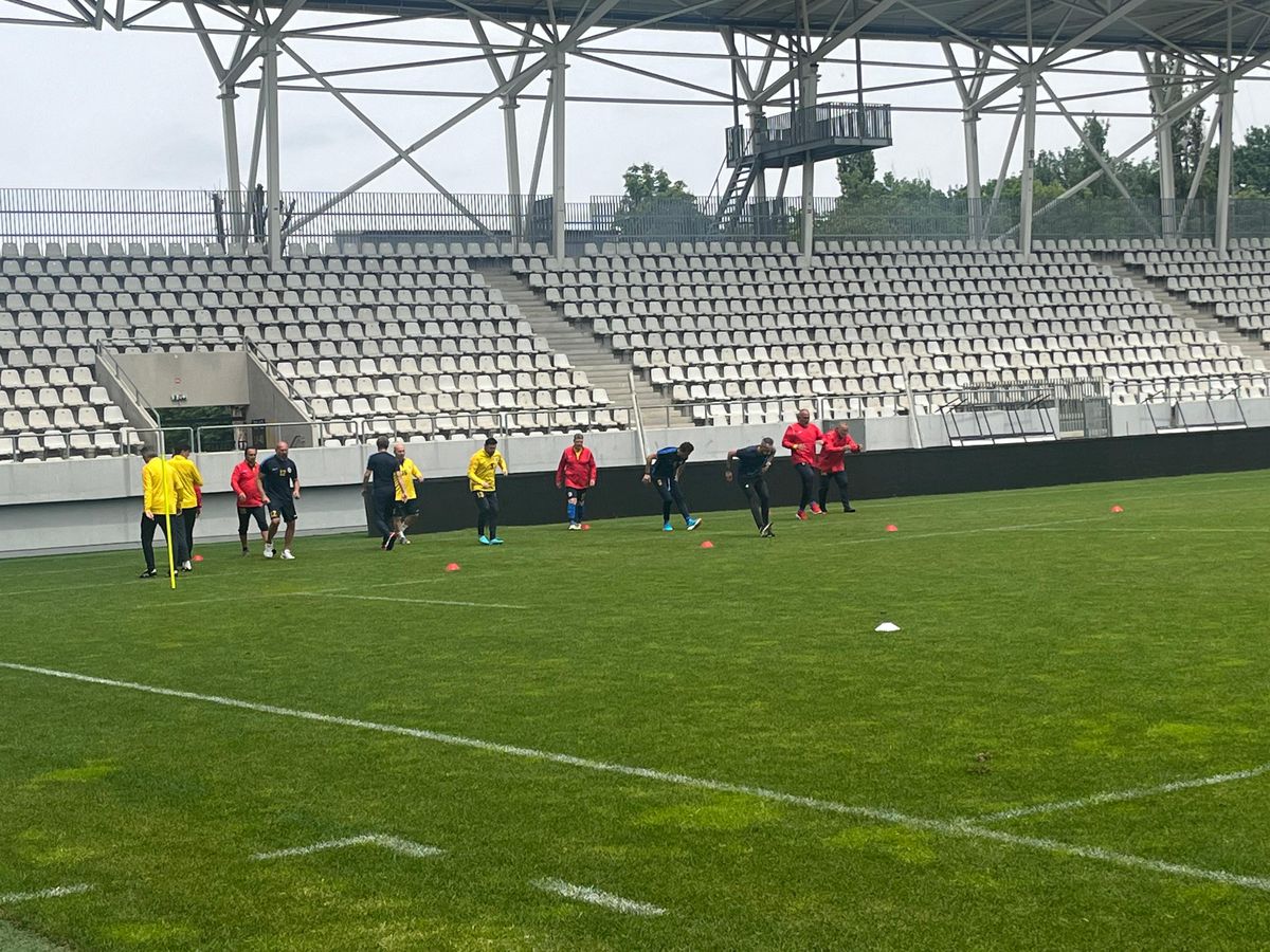 Miodrag Belodedici a împlinit 60 de ani și a fost sărbătorit de colegii din Generația de Aur: „Mă simt la fel de bine că la 40!”