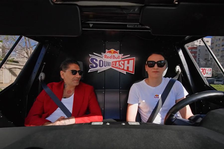 Cristina Neagu și Connect-R dau o tură cu mașina prin București și descoperă ce au în comun