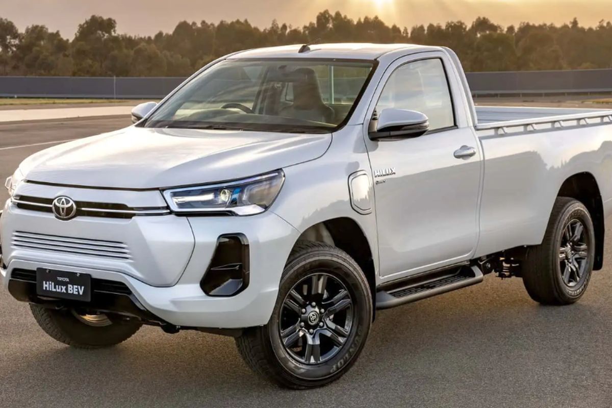 Cum arată modelul Hilux, prima mașină full electric de la Toyota