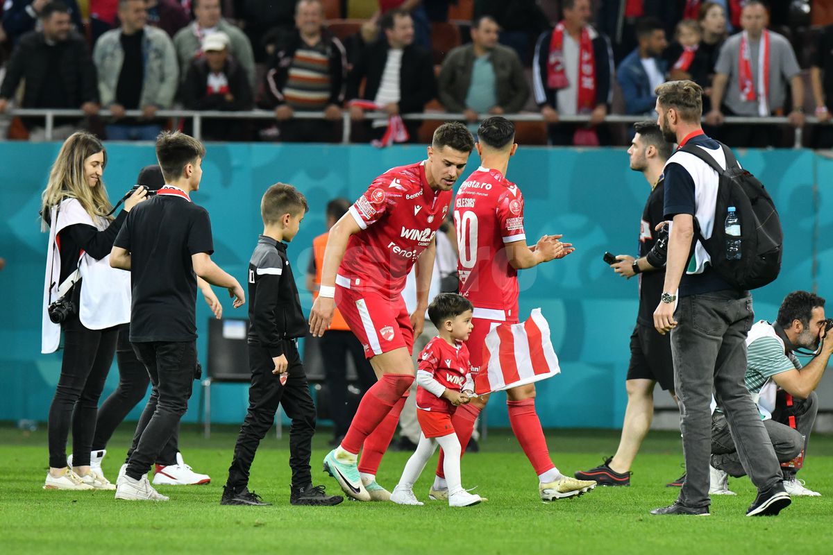 Invazie pe teren după Dinamo - Csikszereda