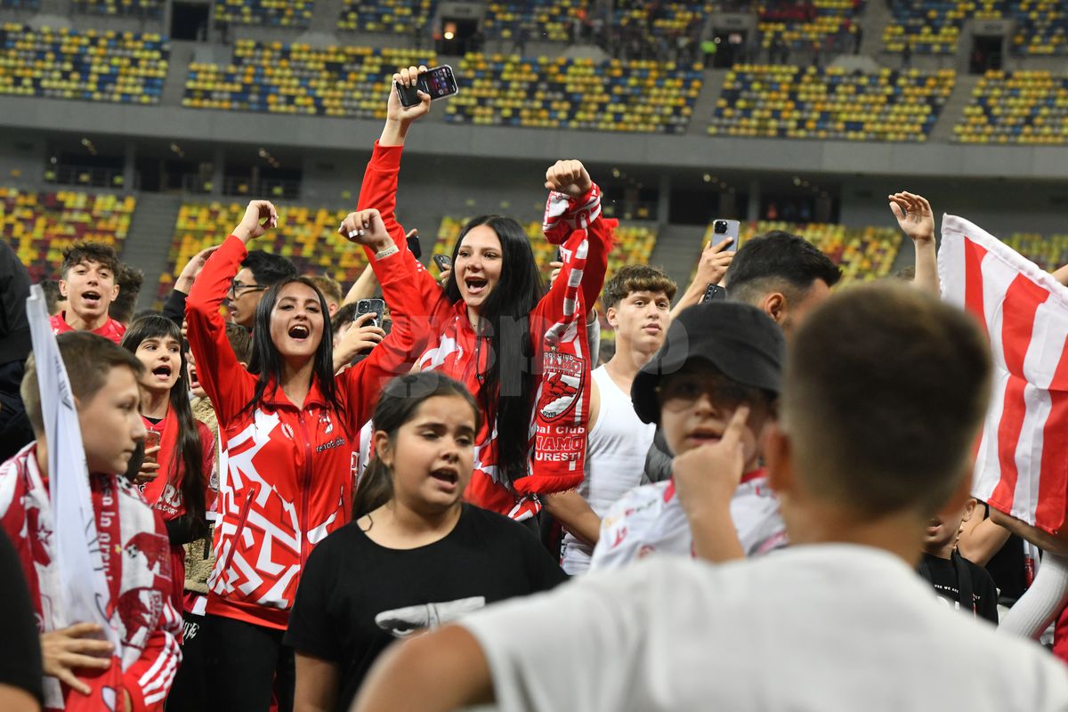 Ce s-a întâmplat pe gazon imediat după Dinamo - Csikszereda!